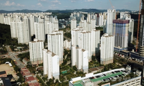 광교중앙역 일대 들어선 아파트 단지들의 모습. 사진=중부일보DB