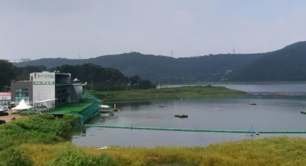 용인 기흥호수공원 수상골프연습장, 사진=네이버지도