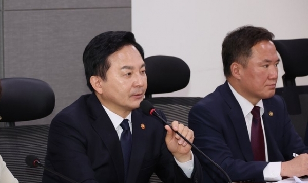 원희룡 국토교통부 장관이 6일 오전 서울 여의도 국회 의원회관에서 열린 서울~양평 고속도로에 대한 가짜뉴스 관련 국민의힘 국토교통위원회 실무 당정협의회에서 발언하고 있다. 연합뉴스