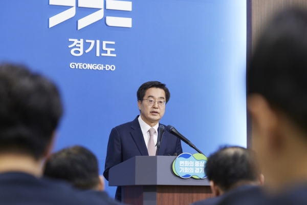 3일 오전 경기도청 브리핑룸에서 김동연 경기도지사가 북부특자도 기자회견을 하고있다. /사진제공=경기도