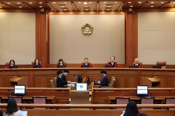 (왼쪽부터) 김복형·정정미·이미선·문형배·김형두·정형식 헌법재판소 재판관. (사진=연합뉴스)