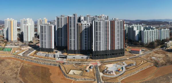 지난 1월 입주를 시작한 안성 ‘우방 아이유쉘 에스티지’의 전입률이 여전히 저조한 상태다. (사진=옥지훈 기자)