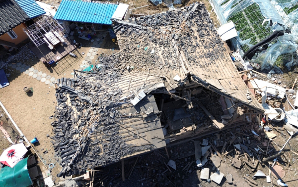 지난 6일 포천시 일대에서 진행된 한미연합훈련 중 KF-16 전투기 2대가 공대지 폭탄 MK-82 8발을 민가에 투하하는 사고가 발생했다. /인천일보DB